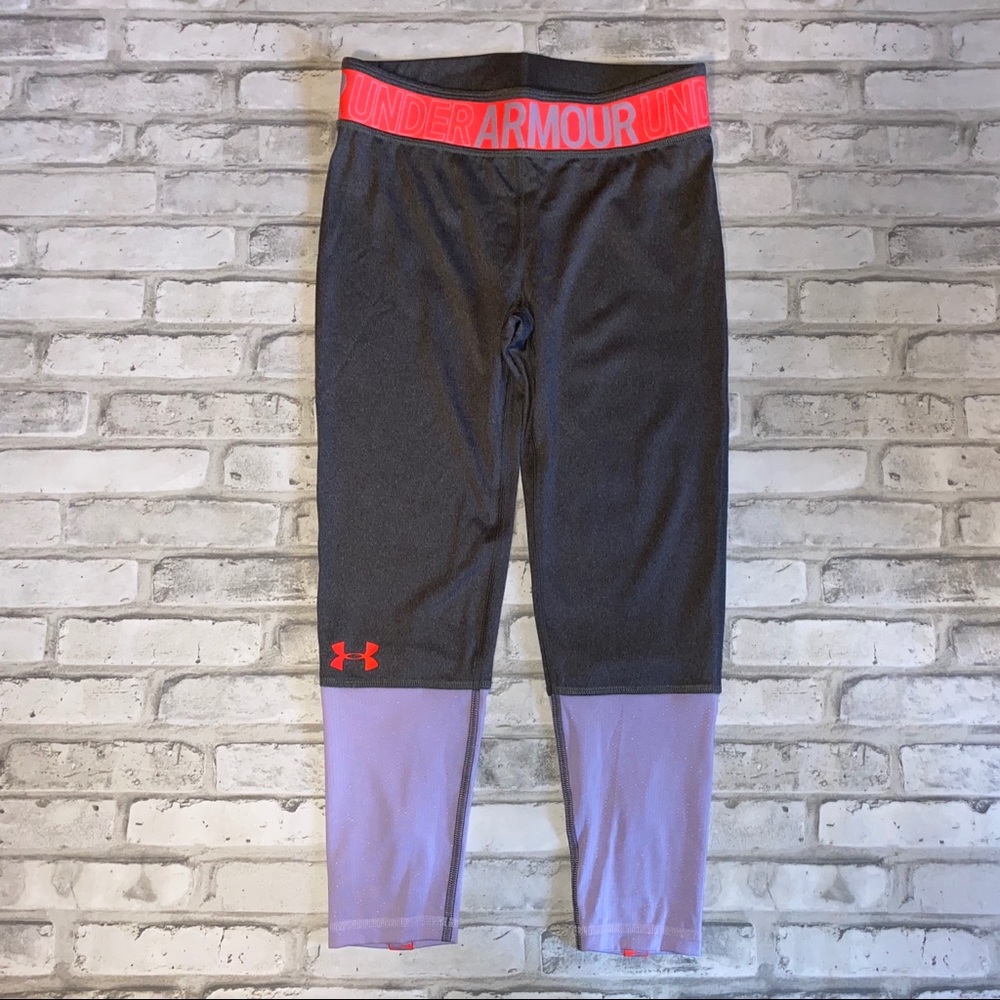 Under Armor girls large crop length legging